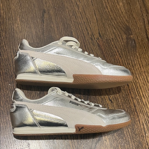 Puma Bella Donna Women's Silver and white Sneakers, size 8 - Picture 5 of 7